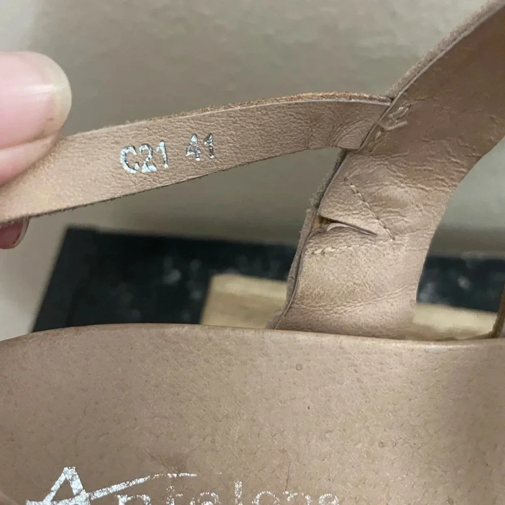 Antelope Wilda Leather Platform Wedge Sandal Tan Studded Chunky Size 41 US 10